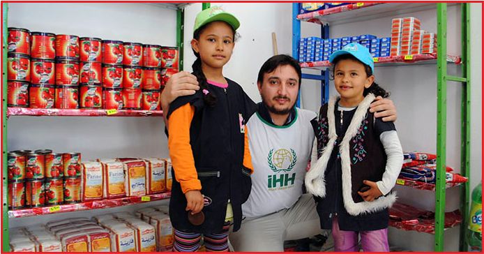 BİR YETİMİ SEVİNDİRMEK İSTER MİSİNİZ?