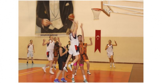 YUNUSEMRESPOR YALOVA\&#039;YI FETHETTİ:72-52