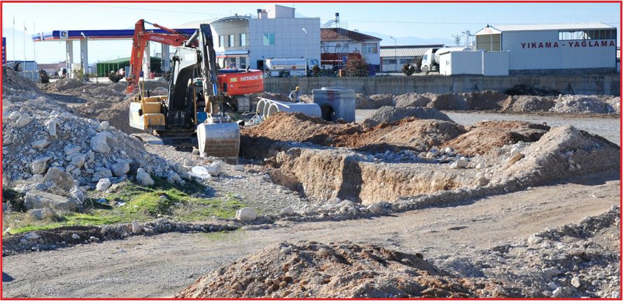 BELEDİYE OSB’DE KANALİZASYON ÇALIŞMASI YAPIYOR