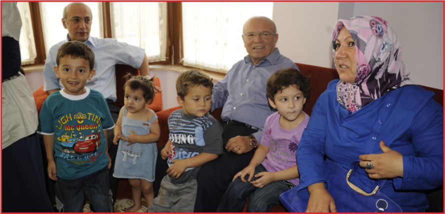 AK PARTİ 900 ÇOCUĞU SEVİNDİRDİ!