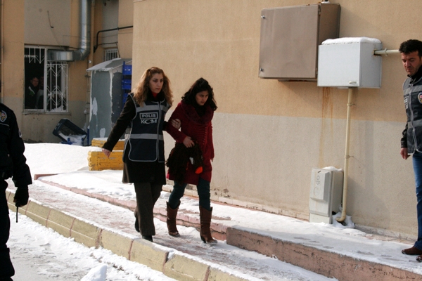 Suç Örgütü Operasyonunda 17 Tutuklama