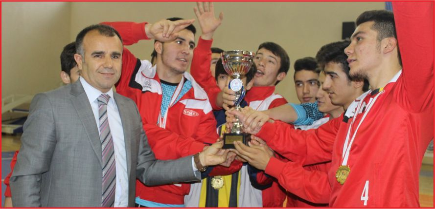 İRFAN ATASEVEN VE SPOR LİSESİ ŞAMPİYON