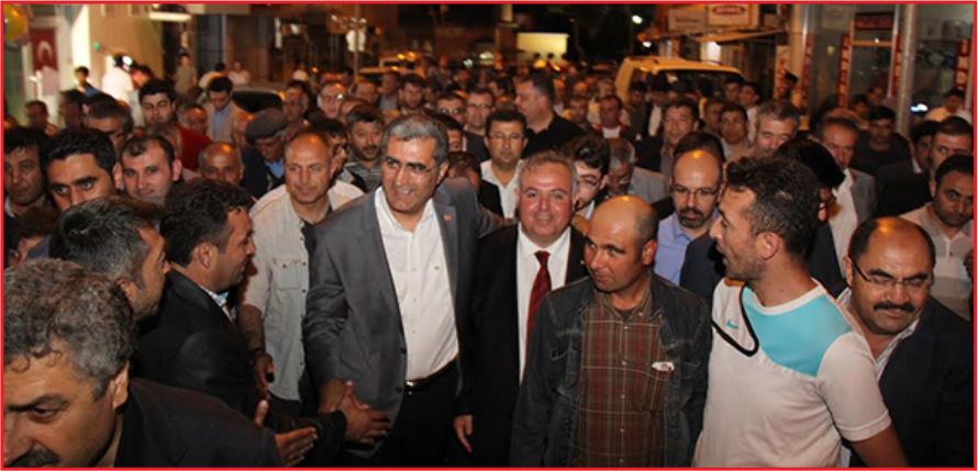 AK PARTİ İLÇELER’DE ‘AÇIK ARA’