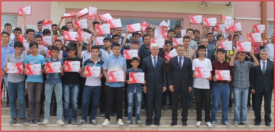 TABLET BİLGİSAYARLAR DAĞITILDI