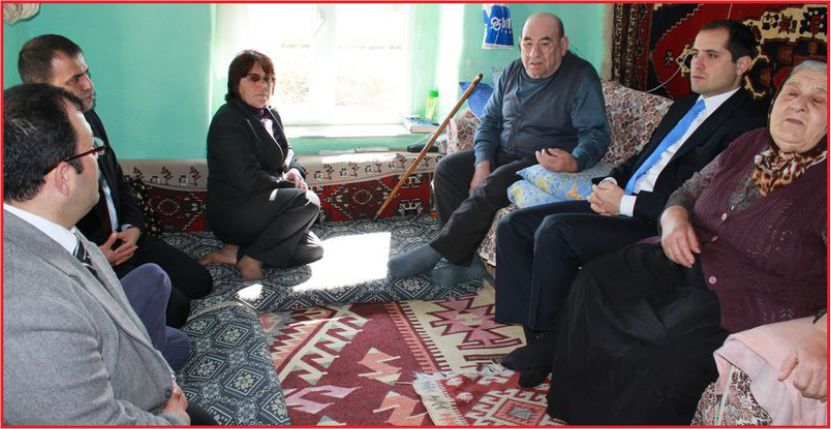 HÜYÜKBURUNDA KALİTELİ KOYUN SEVİNCİ