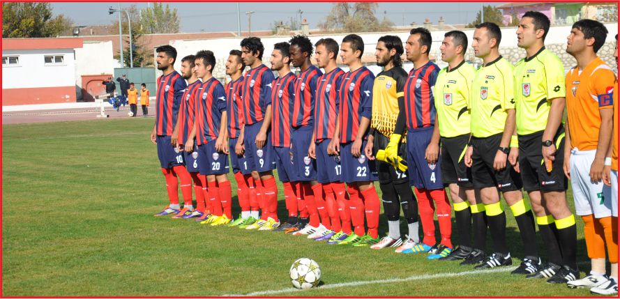 CEYHANSPOR ZİRVEDE RAHAT !