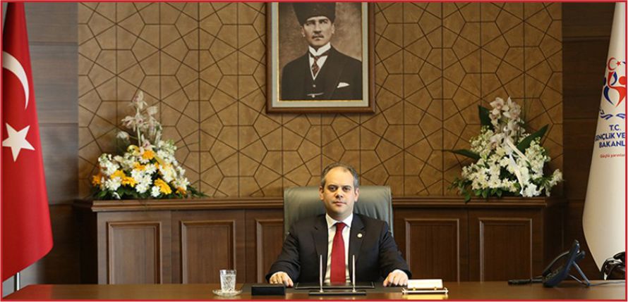 BAKAN  KILIÇ’A “GÜREŞE KATKI” ÖDÜLÜ