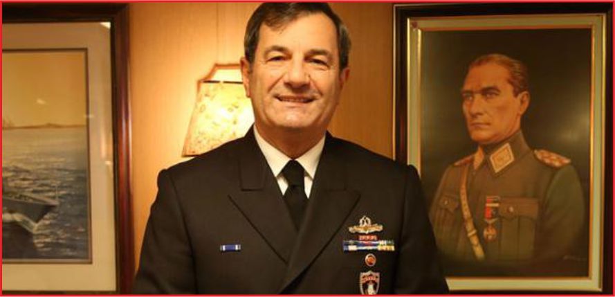 DONANMA KOMUTANI KÖSELE İSTİFA ETTİ