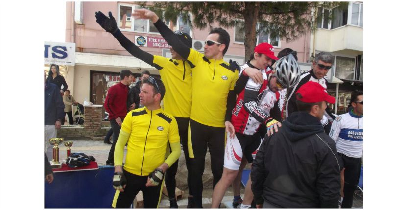 KARAMAN İÇİN PEDAL ÇEVİRDİLER