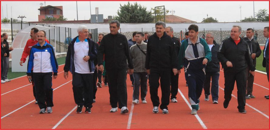 “SPOR TESİSLERİ ARTIYOR, KALİTE YÜKSELİYOR”