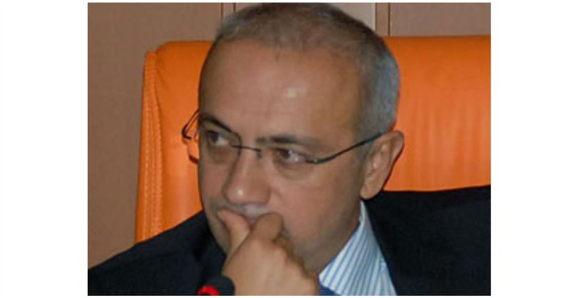 LÜTFİ ELVAN BABASINI KAYBETTİ !