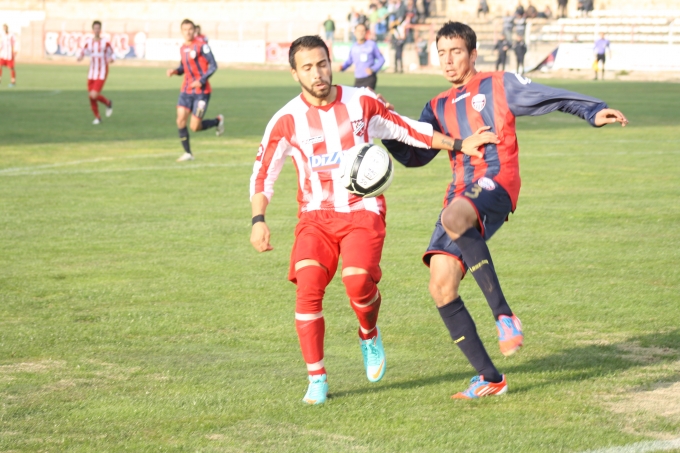 SARAYÖNÜ BELEDİYESPOR ZİRVEDE !