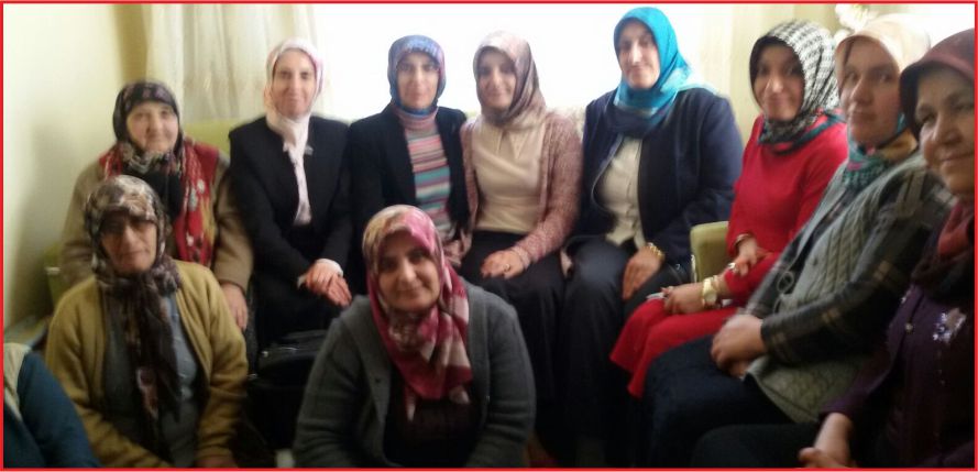 AK KADINLARDAN ‘SEVGİ GÜNÜ’