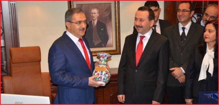 SELÇUK’TA DEVİR TESLİM TÖRENİ