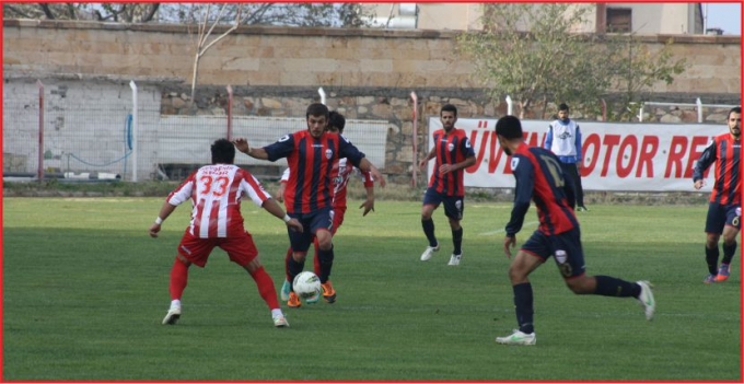 ZİRVEDE KOPMALAR BAŞLADI