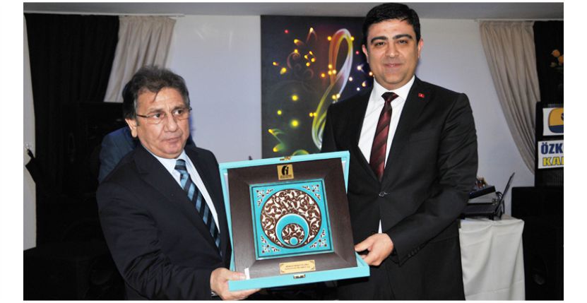 VERGİ REKORTMENLERİNE PLAKET