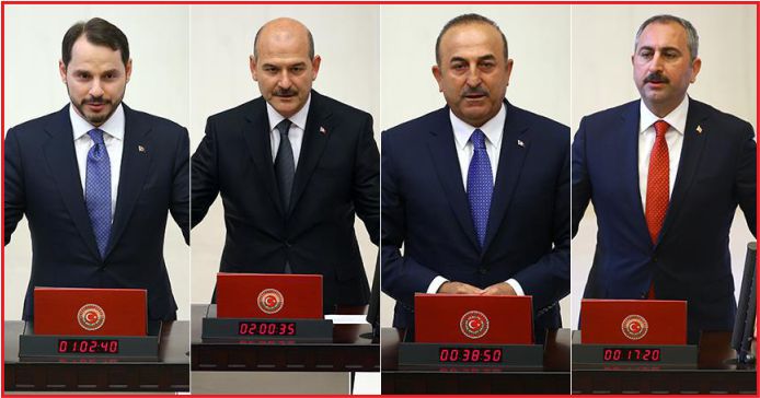 DÖRT BAKAN MİLLETVEKİLLİĞİNDEN İSTİFA ETTİ