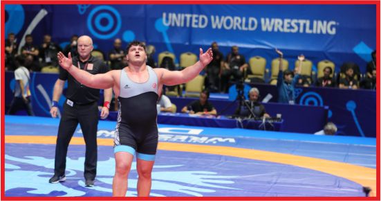 DÜNYA ŞAMPİYONU KAYAALP TARİHE GEÇTİ!