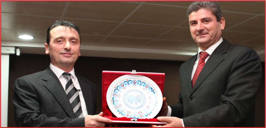 “ŞİİR HAYAL KURDURMAZ”