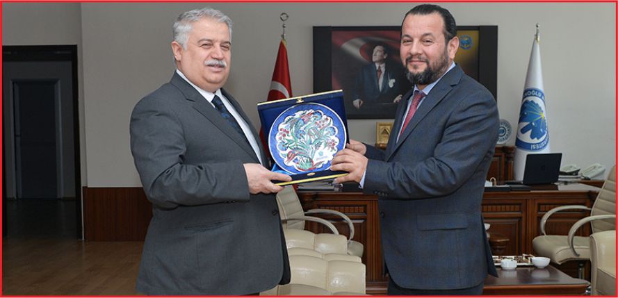 NEÜ REKTÖRÜNDEN AKGÜL’E TEBRİK ZİYARETİ