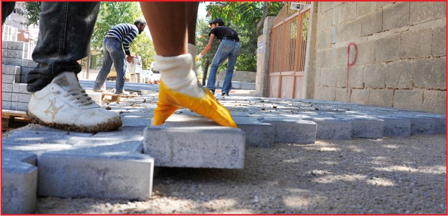 MEHMET BEY MAHALLESİ YENİ YOLLARINA KAVUŞTU