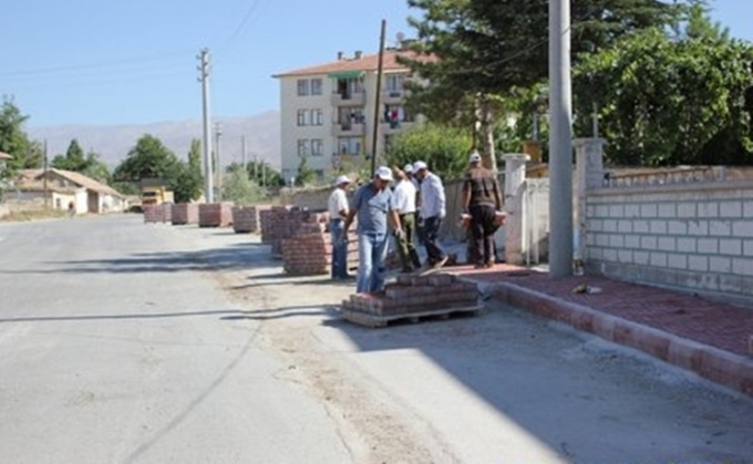 Yoluyla Kaldırımlarıyla Değişen Ereğli