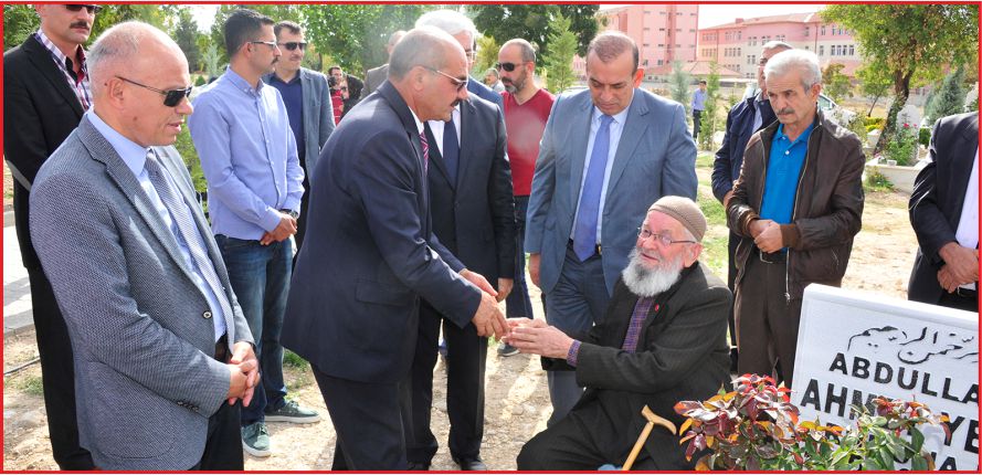 YENİLMEZ MEZARI BAŞINDA ANILDI