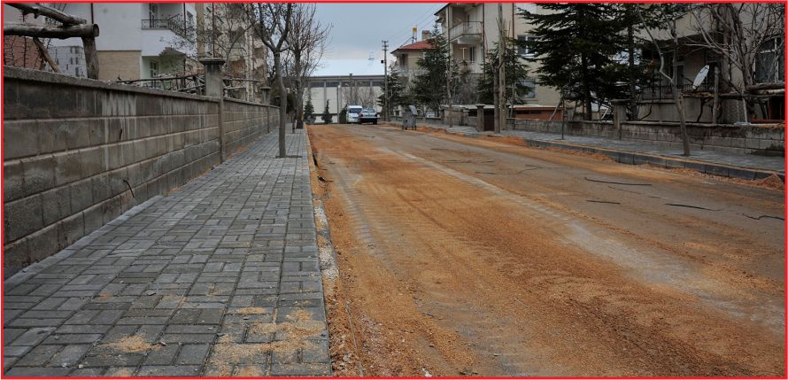 YOL VE KALDIRIM ÇALIŞMALARINA  DEVAM
