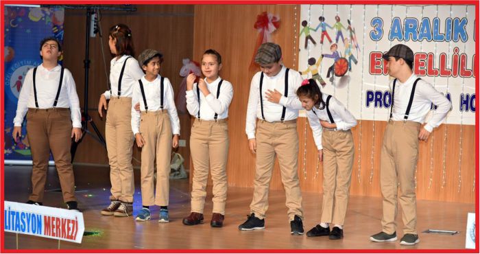 ENGELLİLER GÖNÜLLERİNCE EĞLENDİ