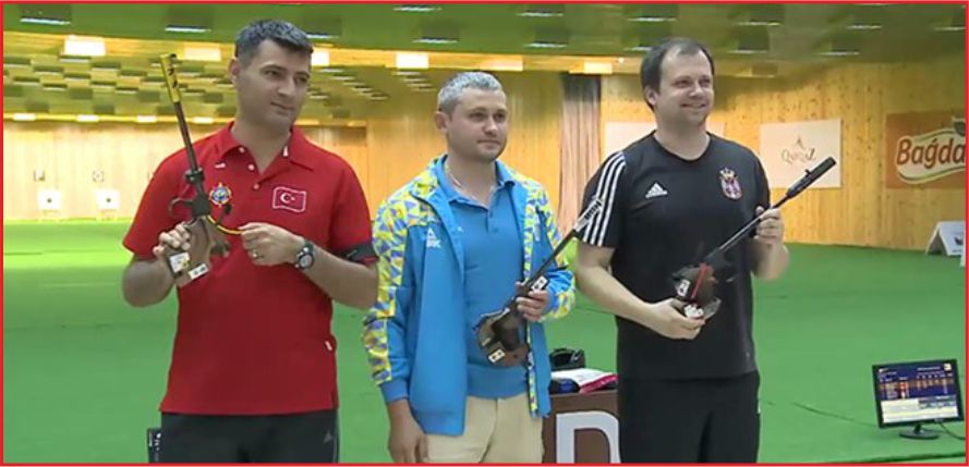 YUSUF DİKEÇ GÜMÜŞ MADALYA KAZANDI