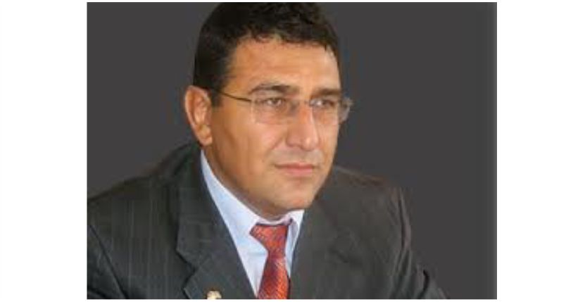 “HAYATINI MİLLETİNE  ADADI”