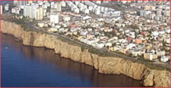 BELEDİYELERİN YARISI KAPANIYOR