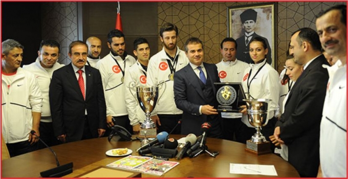 STADYUMLAR SOSYAL YAŞAM MERKEZİ OLACAK