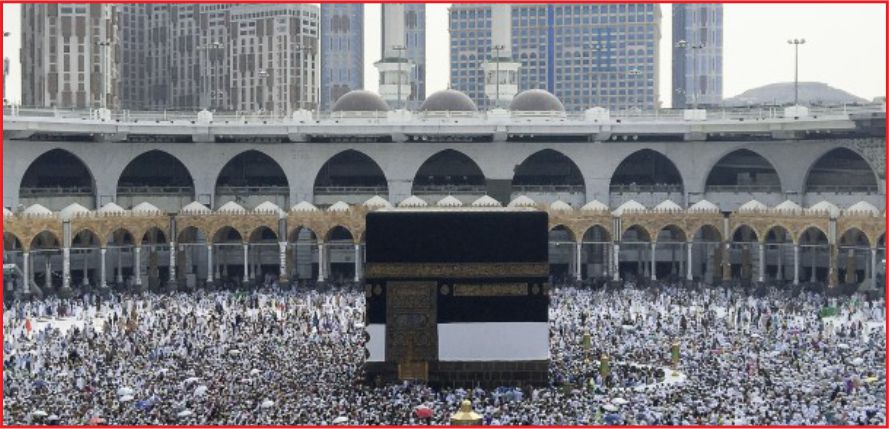 SUUDİ ARABİSTAN, KATARLILARI MEKKE'YE ALMADI!