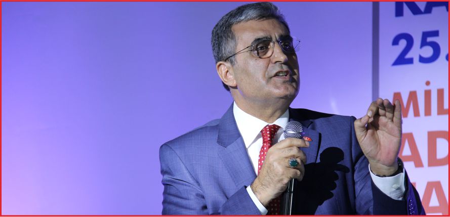 “İSTANBUL’UN FETHİ, DÜNYA TARİHİ İÇİNDE BİR DÖNÜM NOKTASIDIR”