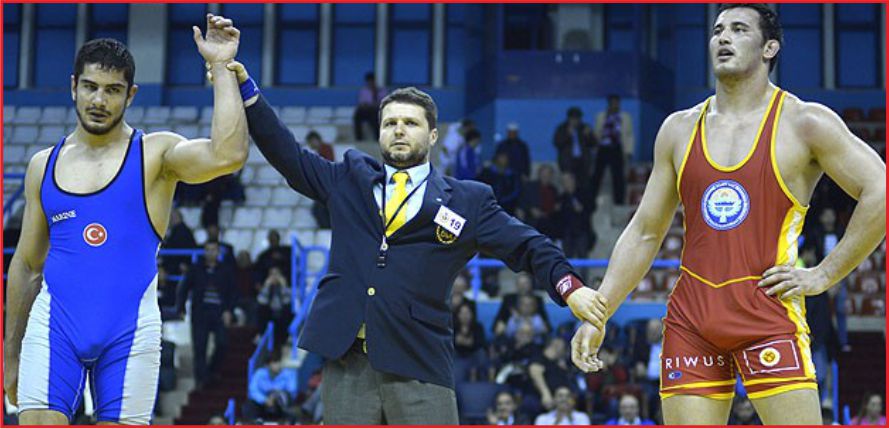 TAHA AKGÜL'DEN ALTIN MADALYA