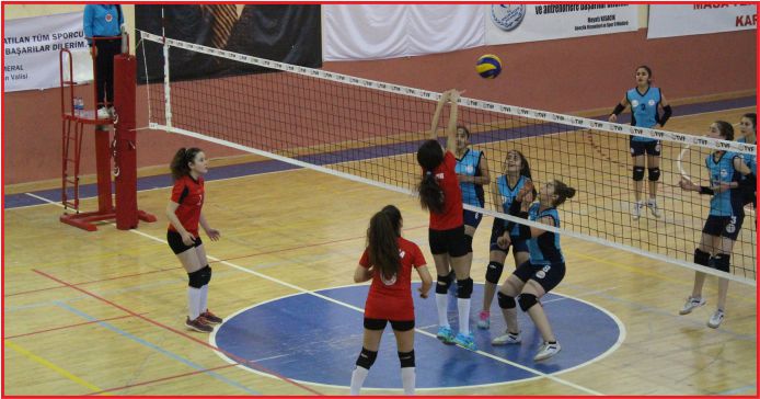 FİLENİN YILDIZLARI KARAMAN’DA PARLADI