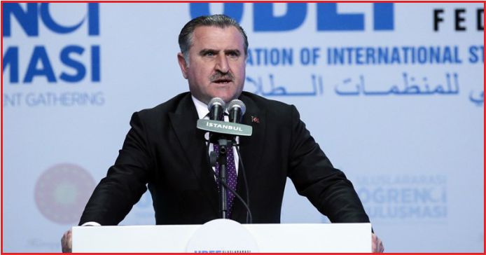 "GENÇLERİMİZ ÜLKEMİZDE BİRER IŞIK OLARAK YETİŞİYOR"