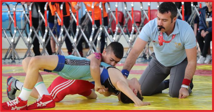 GÜREŞİN YILDIZLARI KARAMAN’DA PARLADI