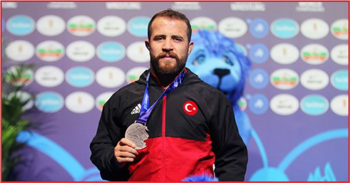 GÜREŞTE FATİH ERDEN GÜMÜŞ MADALYA KAZANDI