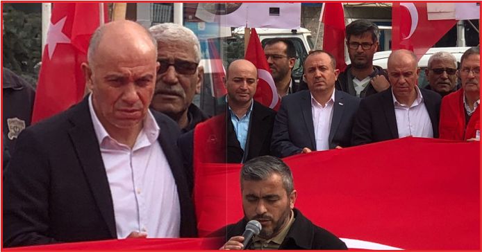 “HERŞEYiMiZLE MEHMETÇiKLERiMiZiN YANINDAYIZ”