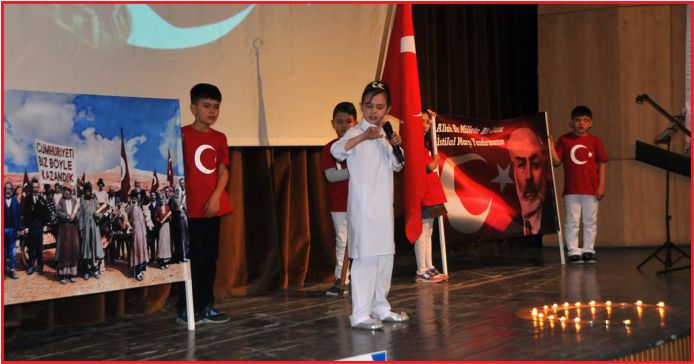 İSTİKLÂL MARŞIMIZIN KABULÜNÜN 97. YILDÖNÜMÜ KUTLANDI