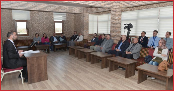 KARACAOĞLAN, TÜRKÜLERİYLE ANILDI