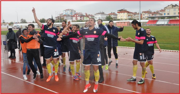 KARAMAN BELEDİYE ZİRVEYİ BIRAKMIYOR!