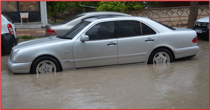 KARAMAN'DA SAĞANAK SELE NEDEN OLDU