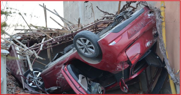 KARAMAN’DA TRAFİK KAZASI: 4 YARALI