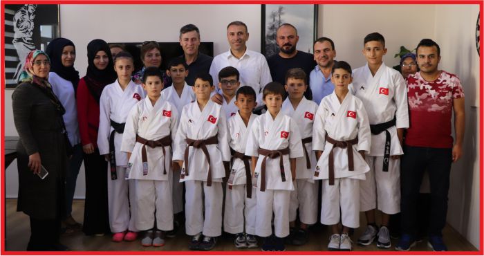 KARAMANLI KARETECİLERE MİLLİ GÖREV