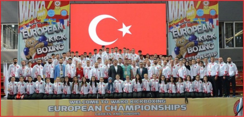 KİCK BOKSTA 42 MADALYA