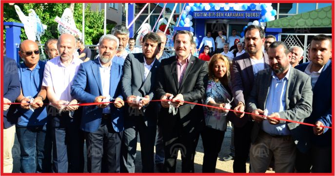 “KİMSE SİZE HAKKINIZI VE ÖZGÜRLÜĞÜZÜ VERMEZ”