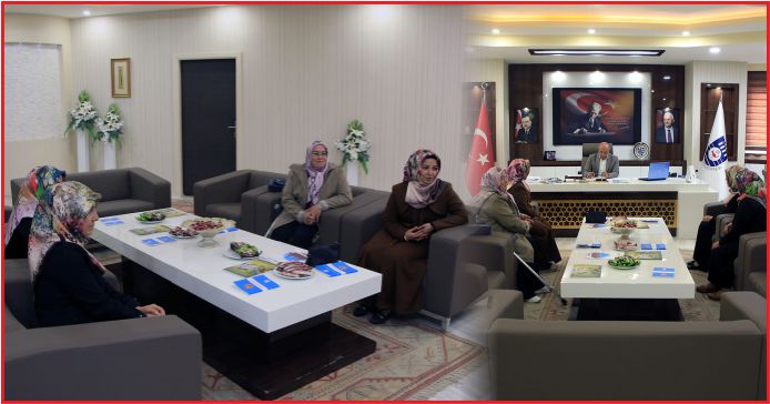 MHP KADIN KOLLARINDAN BAŞKAN ÇALIŞKAN’A ZİYARET